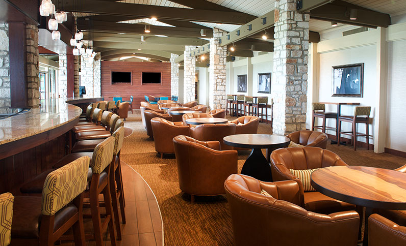 Dining Hall at TR Restaurant Bar Lounge